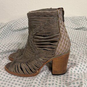 Freebird by Steven Bela Gray Leather Braided Peeptoe Ankle Boots Size 5